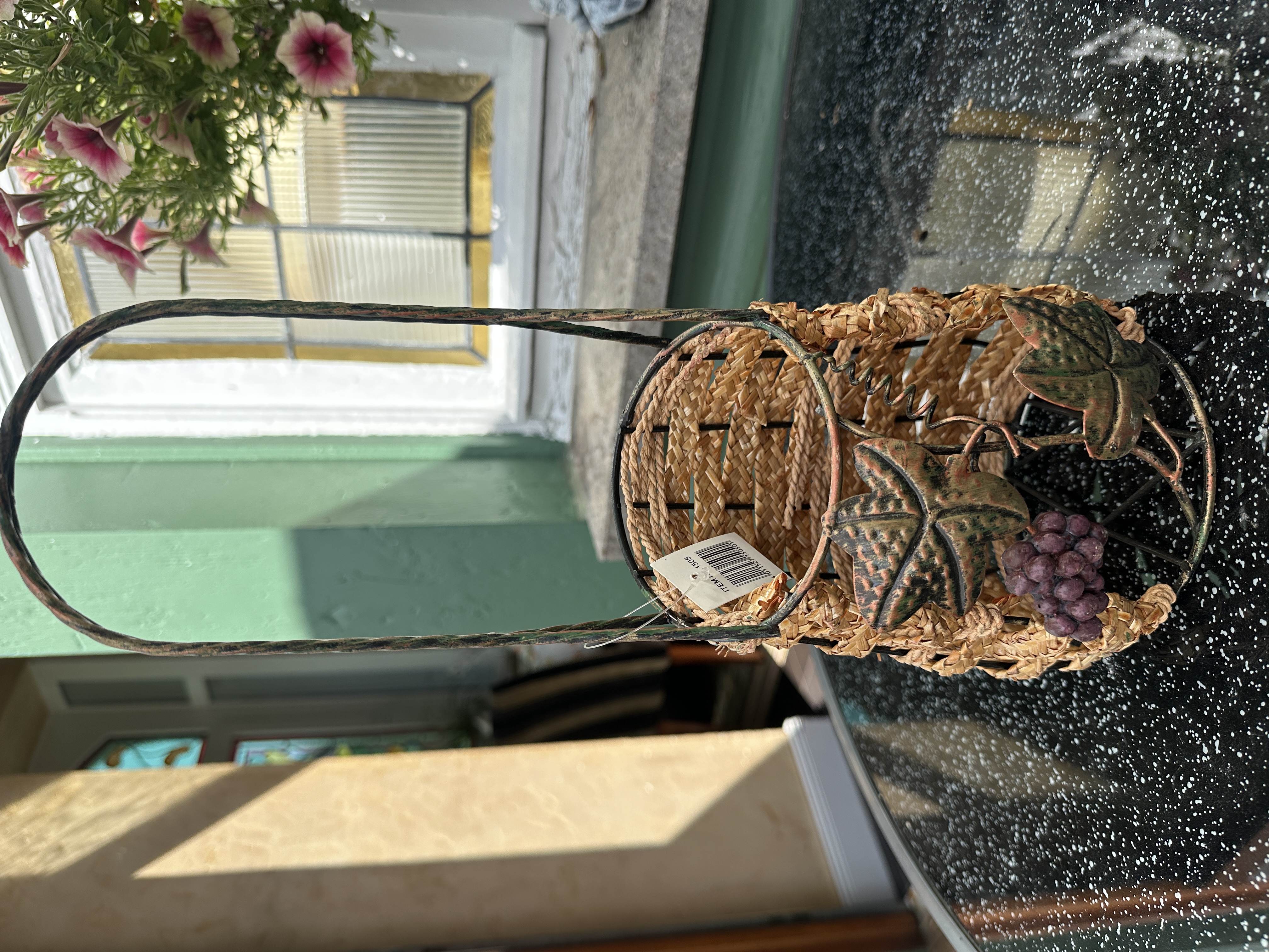 Dekorative Körbe als Flaschenhalter 1